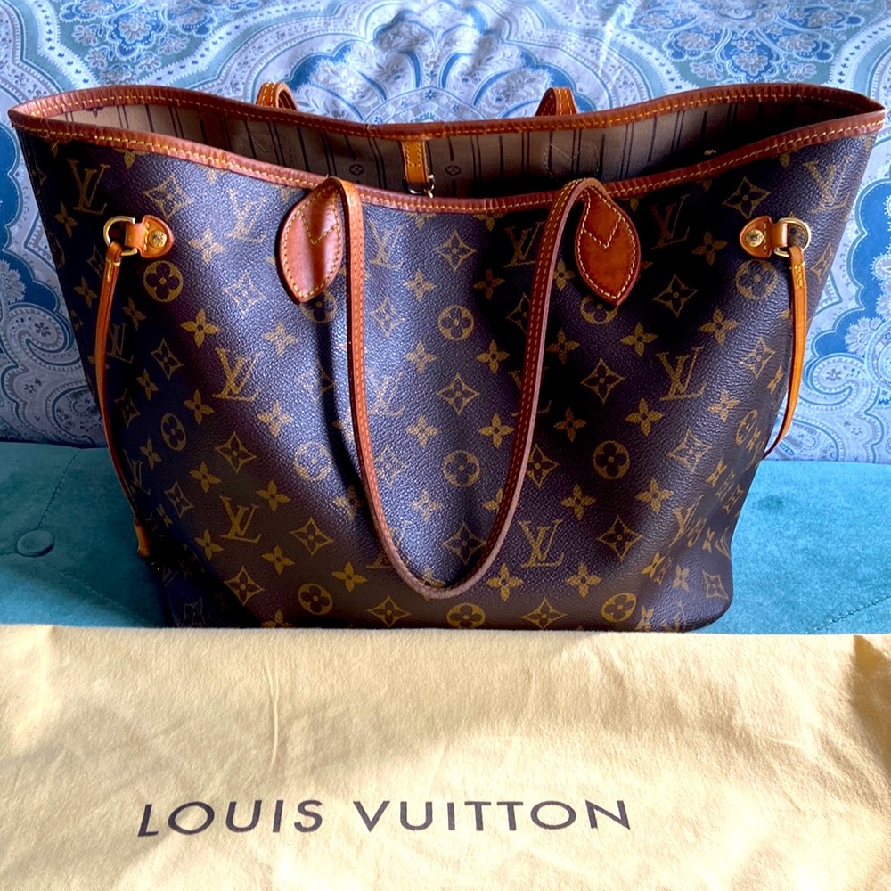 Authentic Louis Vuitton Neverfull MM in monogram print